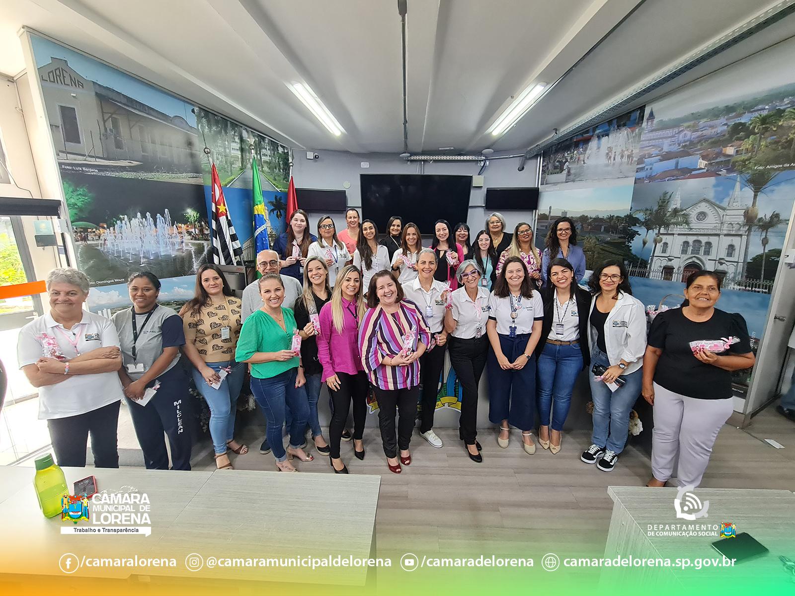 CÂMARA MUNICIPAL DE LORENA PROMOVE PALESTRA SOBRE PREVENÇÃO DO CÂNCER DE MAMA  