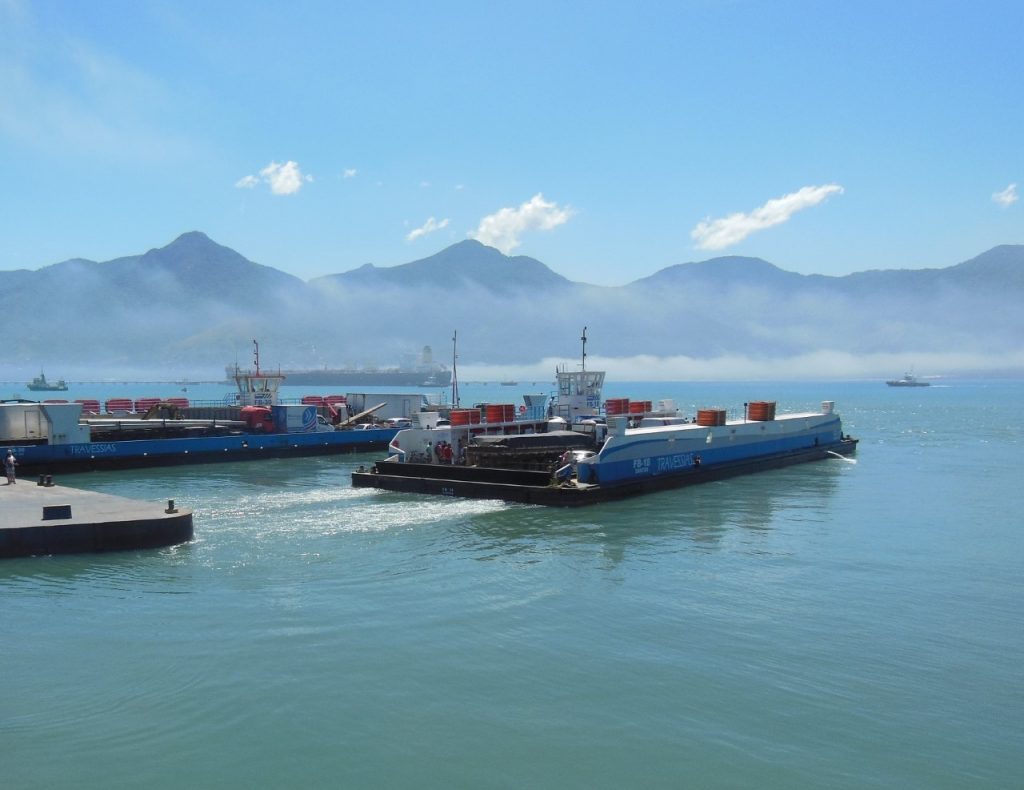 Travessia entre Ilhabela e São Sebastião é retomada após paralisação